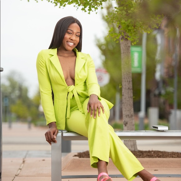 Neon green suit set - Picture 3 of 4